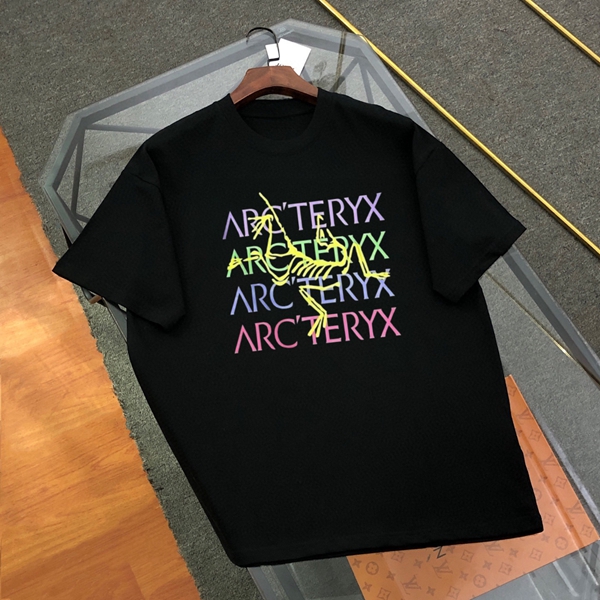 ブランドTシャツ正面デザイン